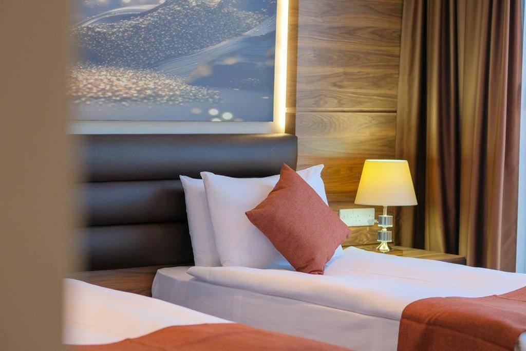 Ekor Elegance Hotel Famagusta  Eksteriør billede