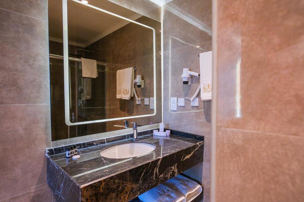 Ekor Elegance Hotel Famagusta  Eksteriør billede