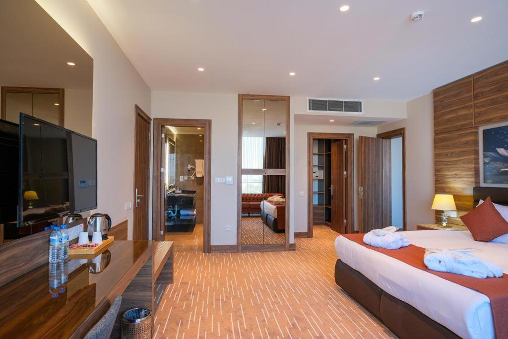 Ekor Elegance Hotel Famagusta  Eksteriør billede