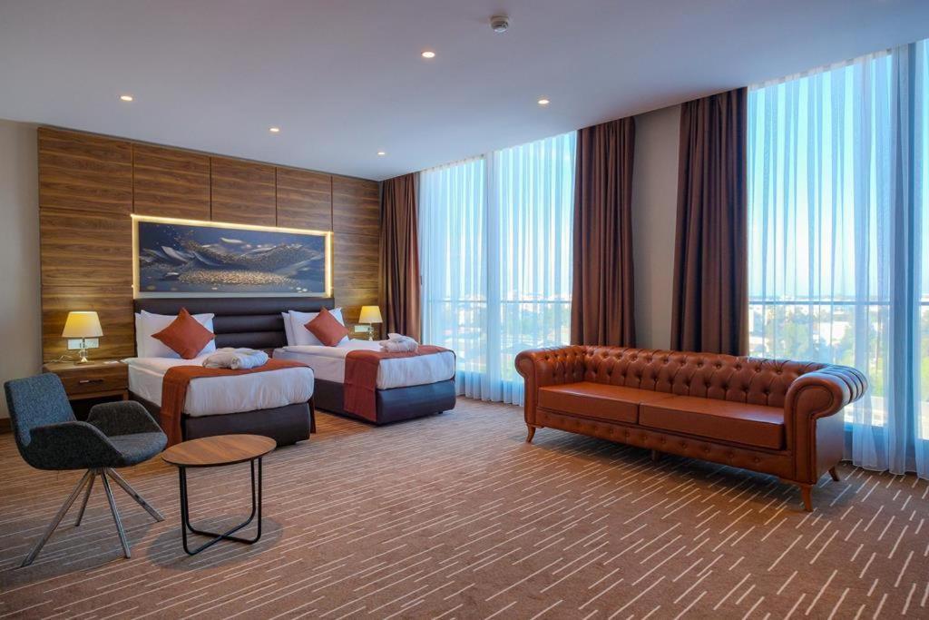 Ekor Elegance Hotel Famagusta  Eksteriør billede