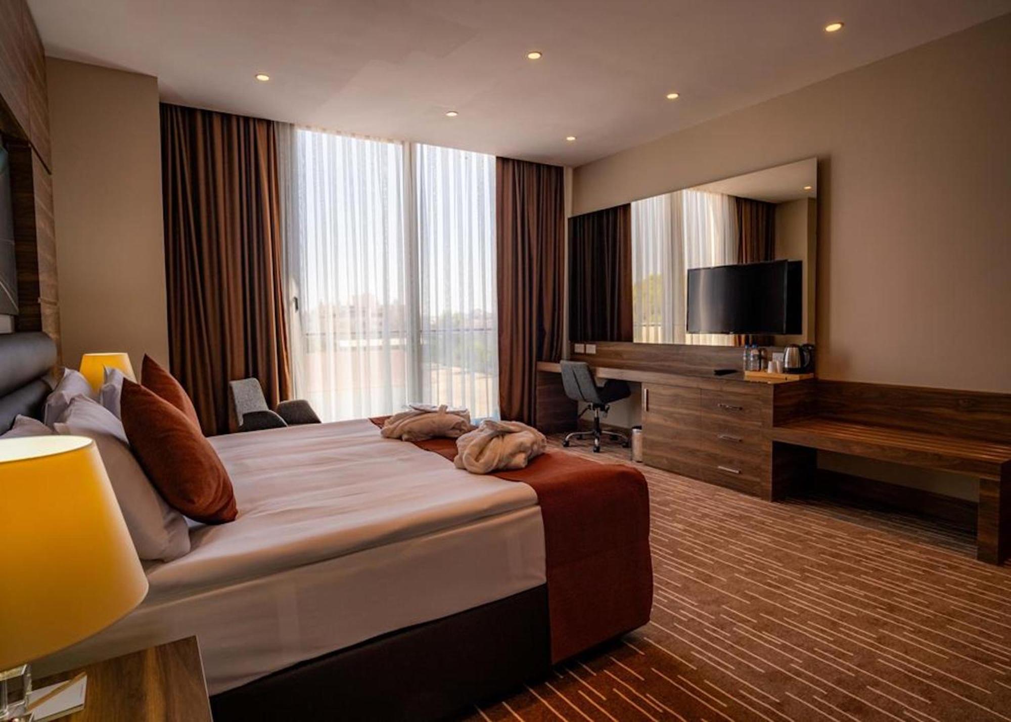 Ekor Elegance Hotel Famagusta  Eksteriør billede