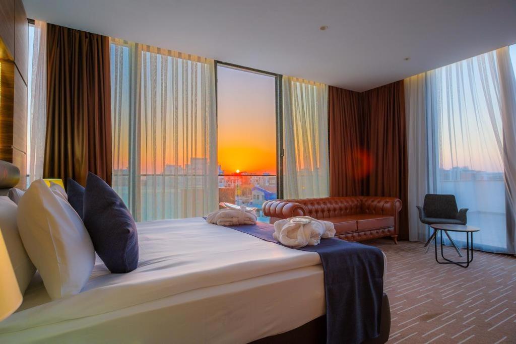 Ekor Elegance Hotel Famagusta  Eksteriør billede