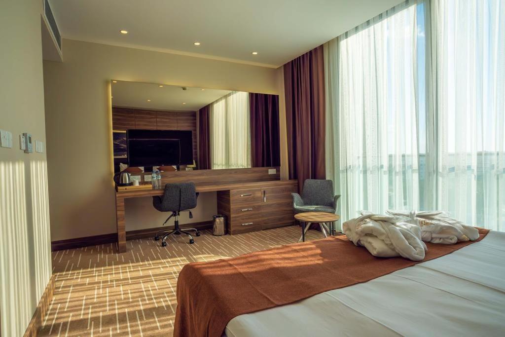 Ekor Elegance Hotel Famagusta  Eksteriør billede